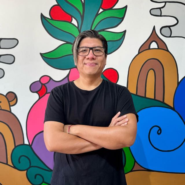Miguel Ángel Andrade en su estudio